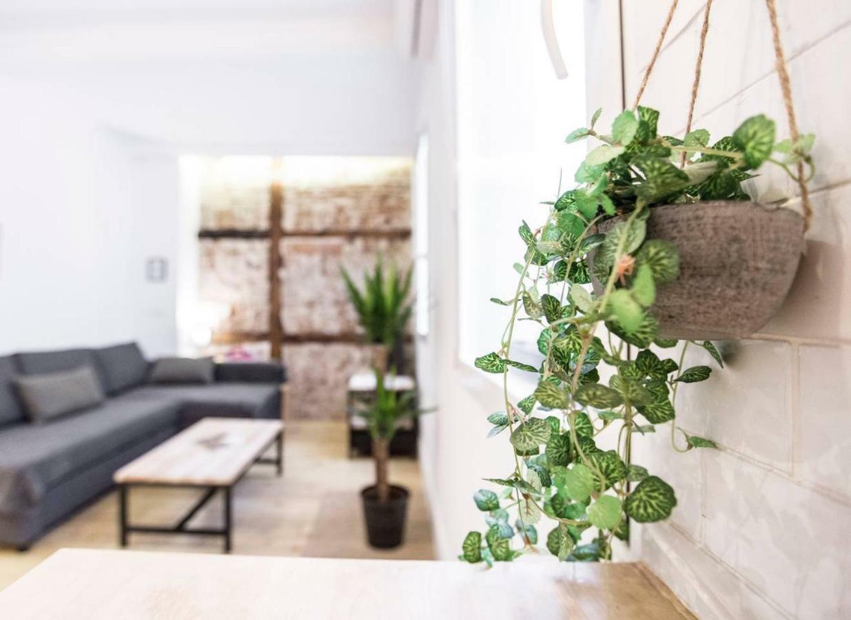 Intimate And Artistic Flat Wifi Puerta Del Sol Apartment Madrid Luaran gambar